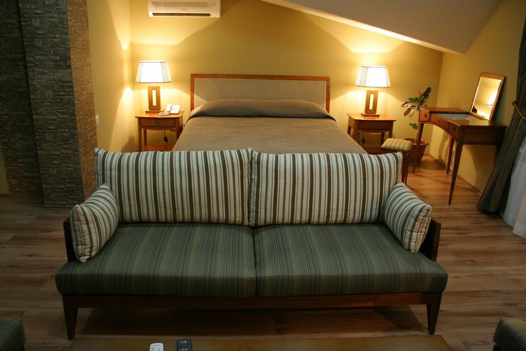 Light House Hotel Батуми Екстериор снимка