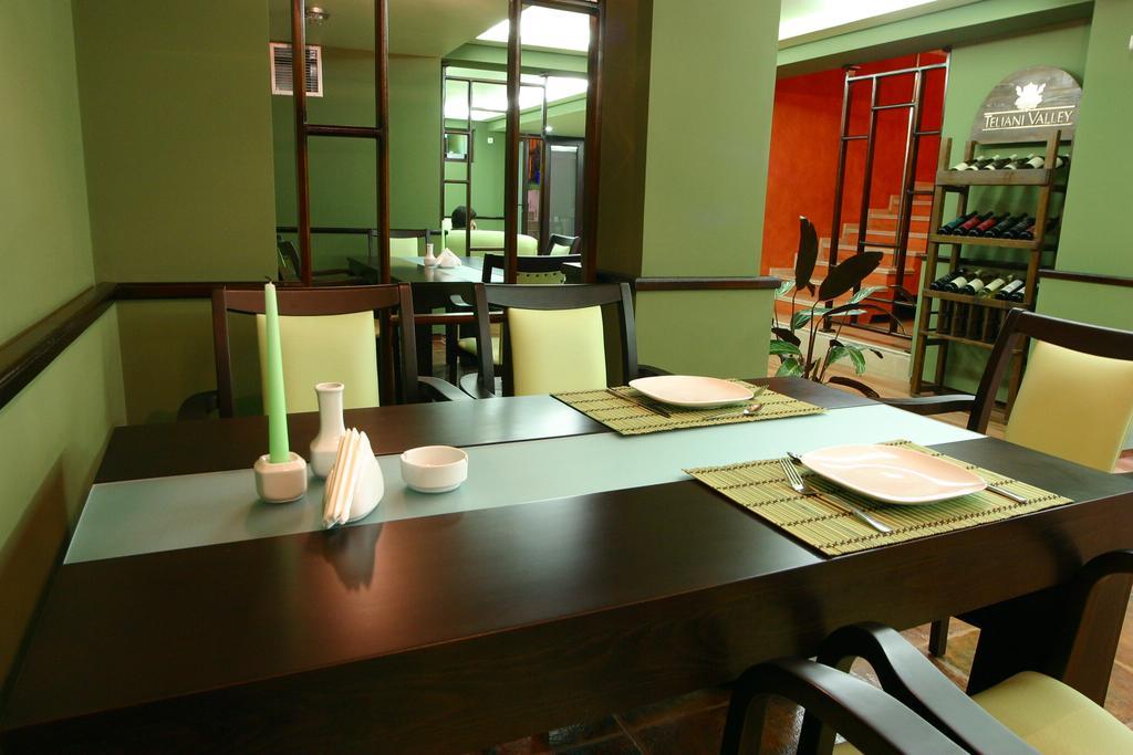Light House Hotel Батуми Екстериор снимка