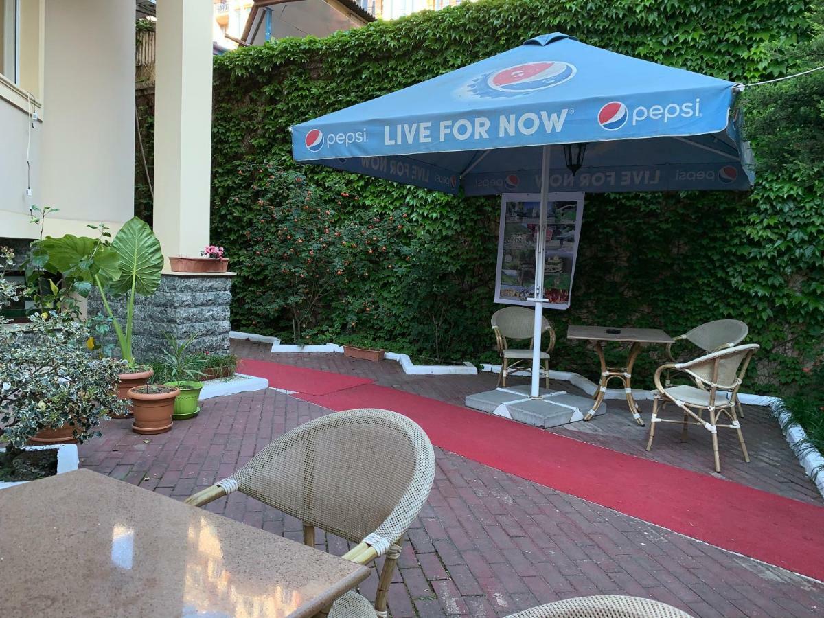 Light House Hotel Батуми Екстериор снимка